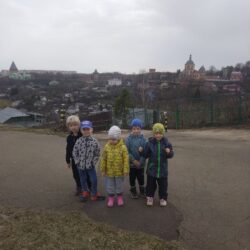 17,20,23,28 мая Дни открытых дверей в нашем Клубе «Искорка» с 10.00 до 13.00 ;с 15.30 до 16.30.Ждём вас дорогие мамы и папы с детишками!Давайте знакомиться и Дружить!На Дне открытых Дверей вы сможете с ребёнком окунуться в атмосферу нашего ритма, игры и всей деятельности дня!На встречу надо записаться заранее ,позвонив потелефону 89043641187Светлане Фёдоровне!